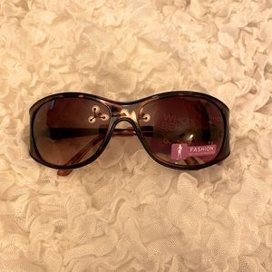 💥NWT💥 Foster Grant Sunglasses